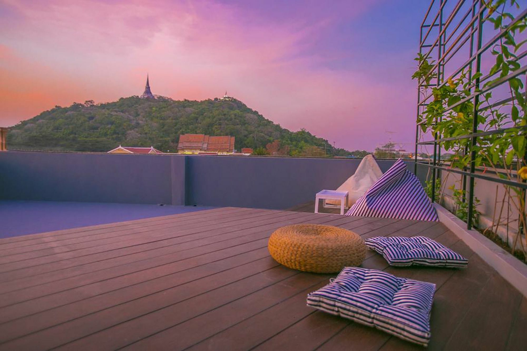 Chedi View Hostel Phetchaburi Dış mekan fotoğraf